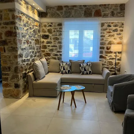 Maria's Jasmine Apartament *